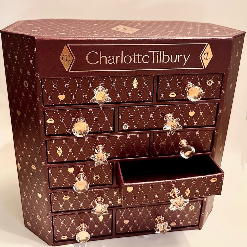 Charlotte Tilbury Advent Calendar *empty*